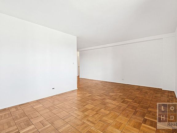 5th image of 477 Franklin D Roosevelt Dr #1605M