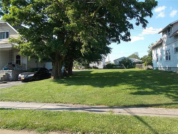 5th image of 68 Verel Ave