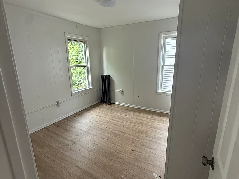 513 N Irving Ave — Photo 9