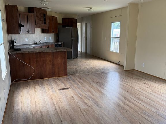 3rd image of 421 McCallister Rd Lot Z