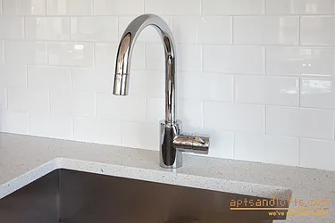 Rented by aptsandlofts.com