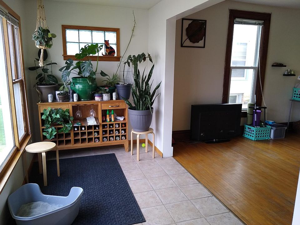 1st image of 523 N Broad St