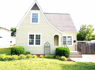 717 Jackson St, Perry, OK 73077