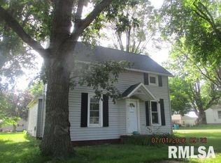 601 Maple Ave, Saint David, IL 61563