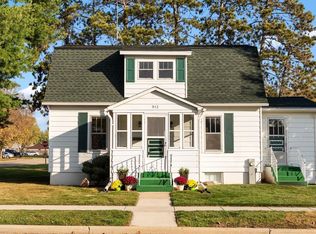 913 Polk St, Sauk City, WI 53583