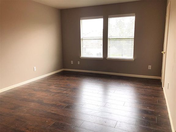 4th image of 5923 Clerkenwell Dr