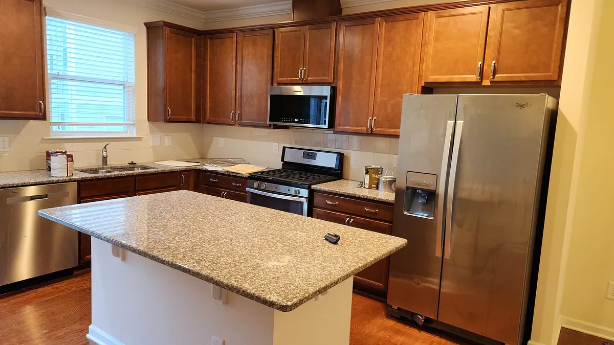 Kitchen - Overall - 1019 Diamond Dove Ln