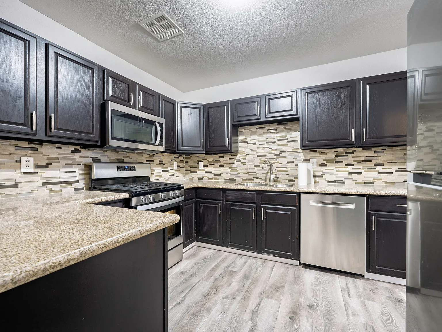 Remodeled In Downtown Henderson Water Street District — Photo 2