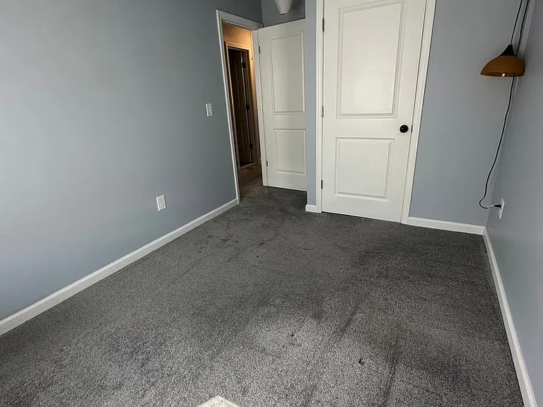 18 Harrington Ln — Photo 9