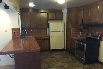 3rd image of 3340 Benton St
