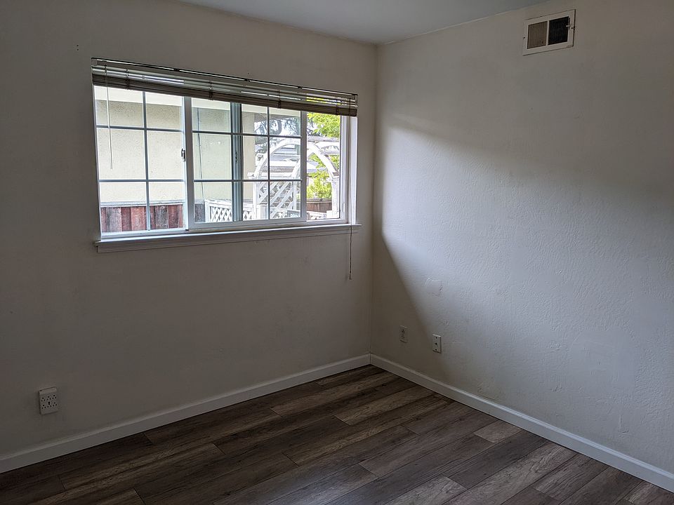 1st image of 1669 Clarkspur Ln #D1
