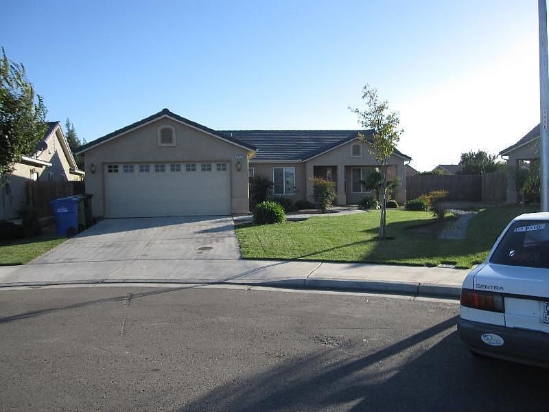 2nd image of 2707 Tammy St