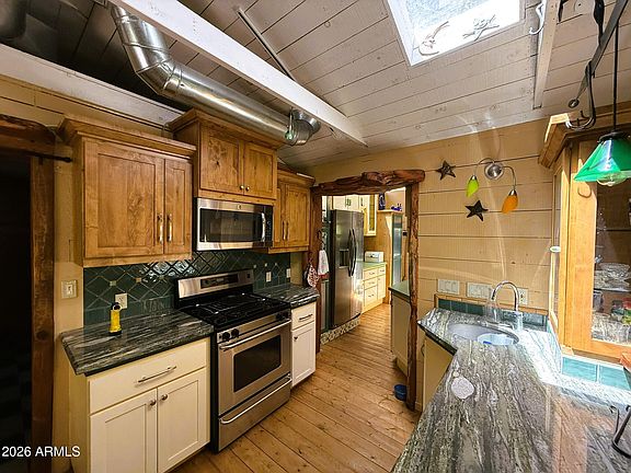 4th image of 46200 N Seven Springs Road #16
