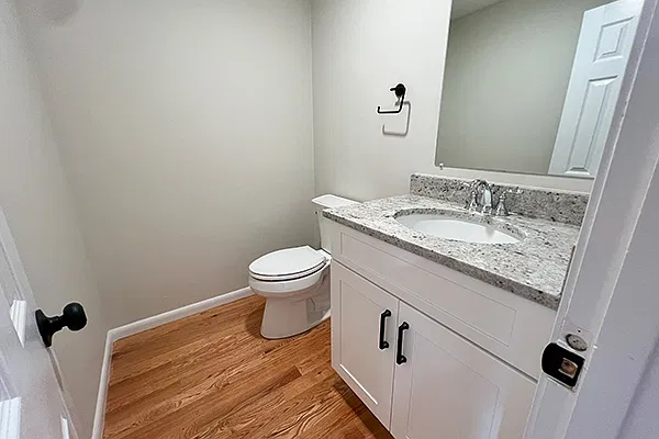 2 bed, 1.5 bath, 926 sqft, $2,950 — Photo 4
