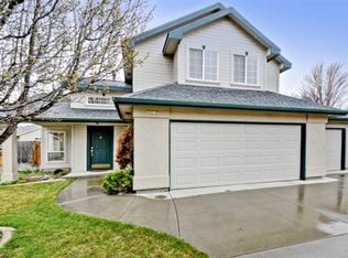 9943 W Crestwater Ct, Boise, ID 83709
