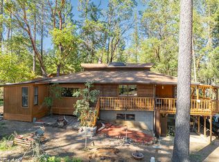 604 Draper Valley Rd, Selma, OR 97538