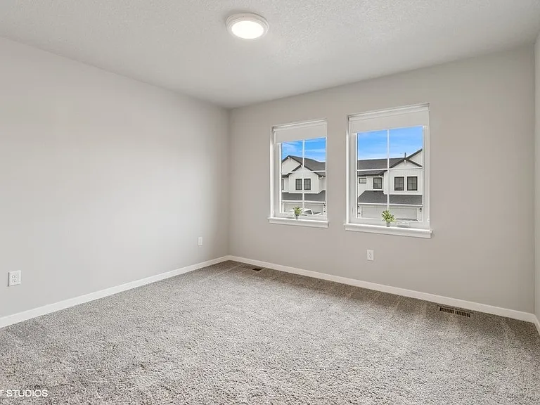 Edgeland Bondurant — Photo 13
