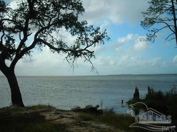 1815 Collinsworth Rd, Milton, FL 32583
