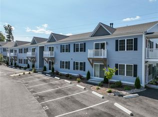 11 Gray Coach Ln #1123, Cranston, RI 02921