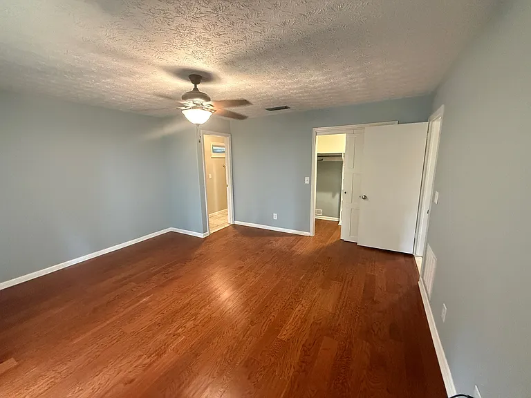 2374 Stafford Dr — Photo 25
