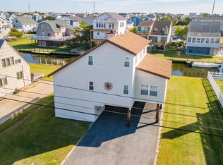 228 Carlisle Rd, Bethany Beach, DE 19930