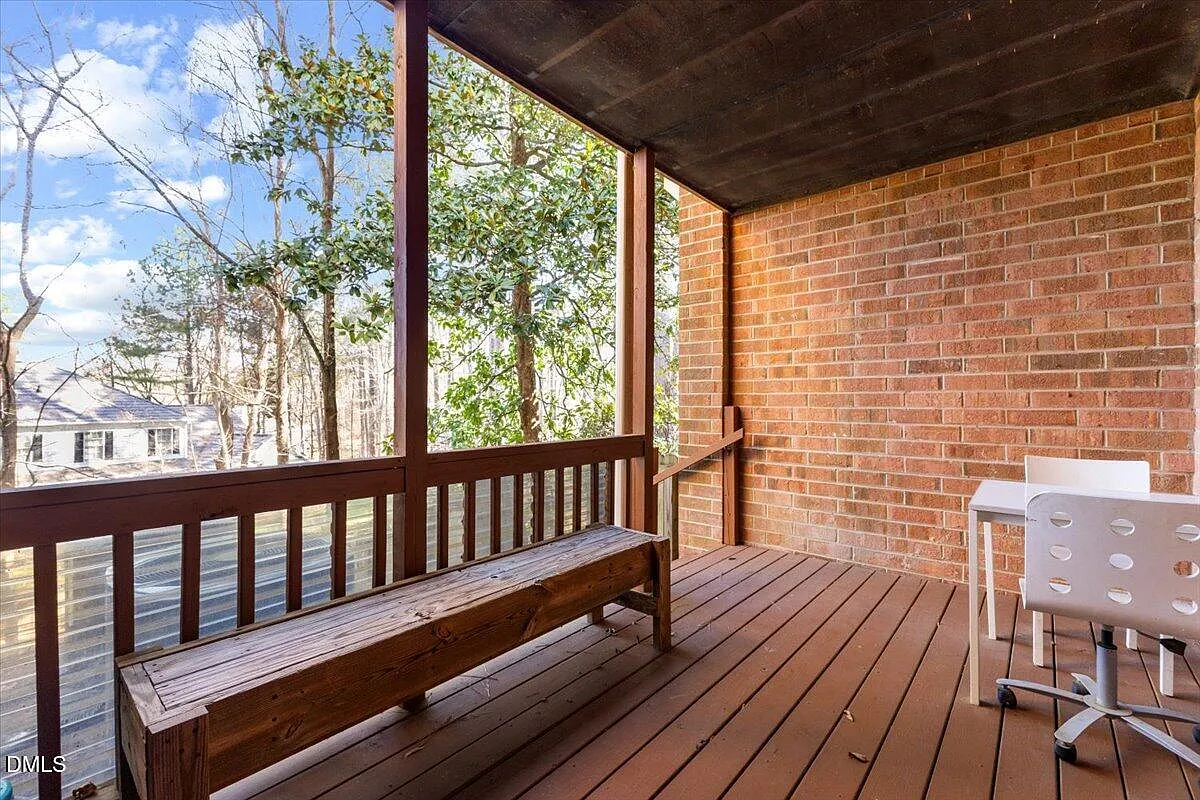 1 bed, 1.0 bath, 700 sqft, $1,440 — Photo 3