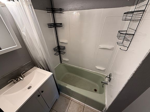 5th image of 860 Colorado Ave #B-6