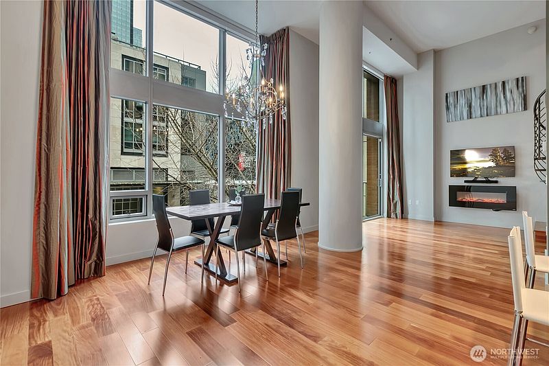 5th image of 900 Lenora Street #W103
