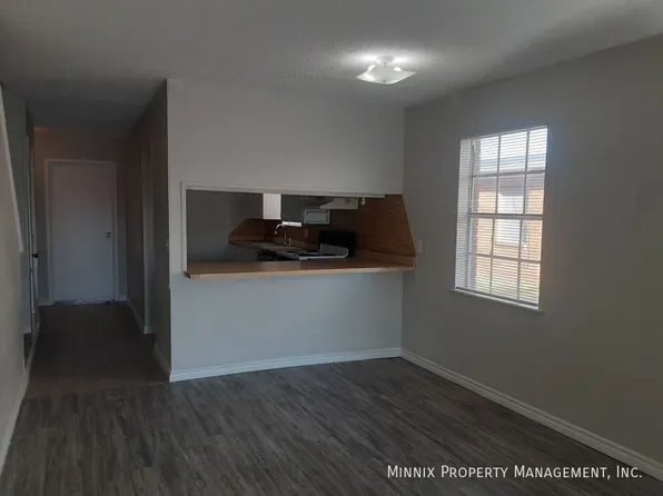 1606 Yonkers St #A, Plainview, TX 79072