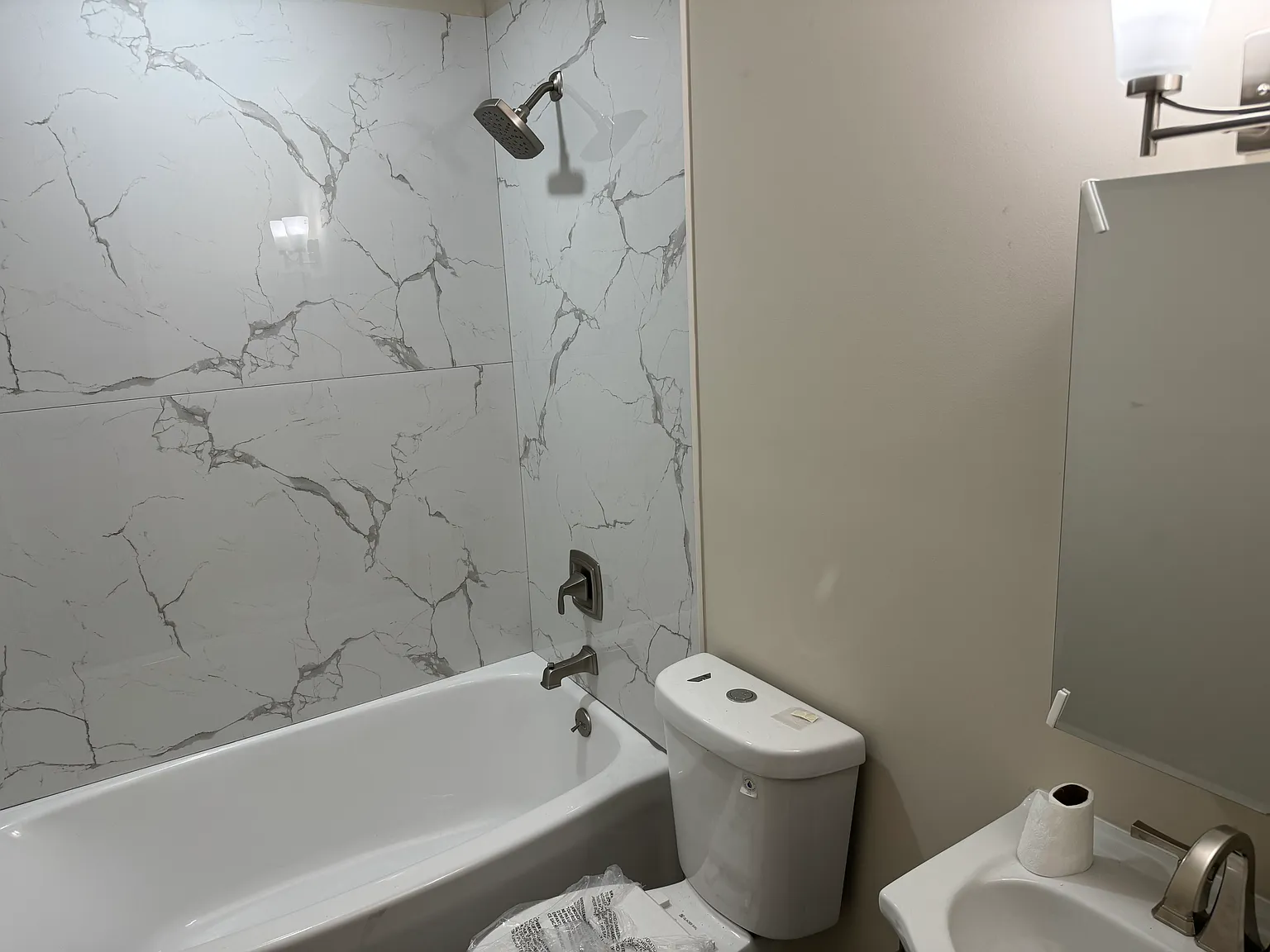 2 bed, 850 sqft, $1,300 — Photo 3