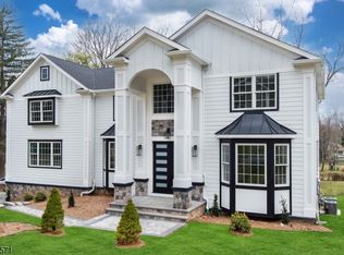 32 Mountainview Rd, Chatham, NJ 07928