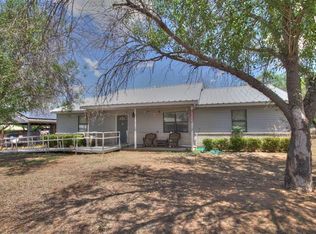 506 Oregon St, Llano, TX 78643