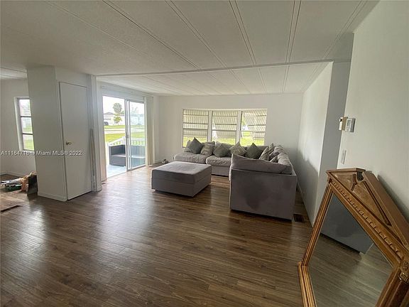 5th image of 5204 SW 35th St #5204