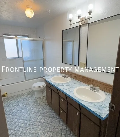 1115 N Mitchell St — Photo 12