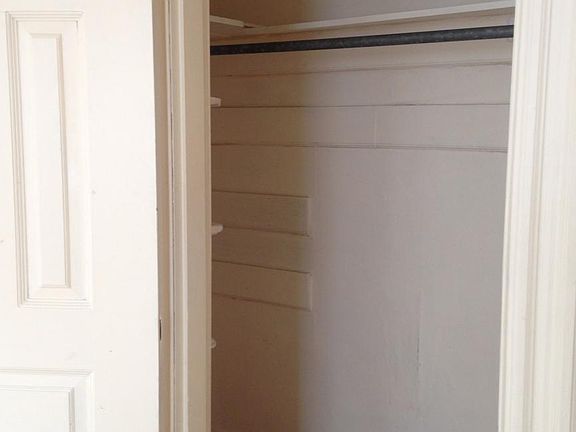 walk in closet