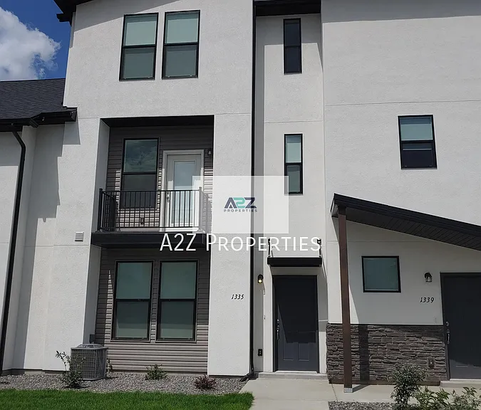 1335 E 1590 N — Photo 37