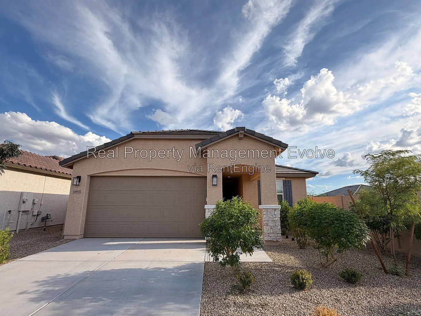 3 bed, 2.0 bath, 1411 sqft, $2,000 — Photo 1