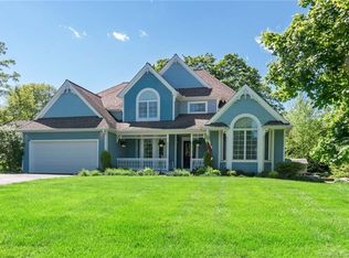35 Autumn Ln, New Canaan, CT 06840