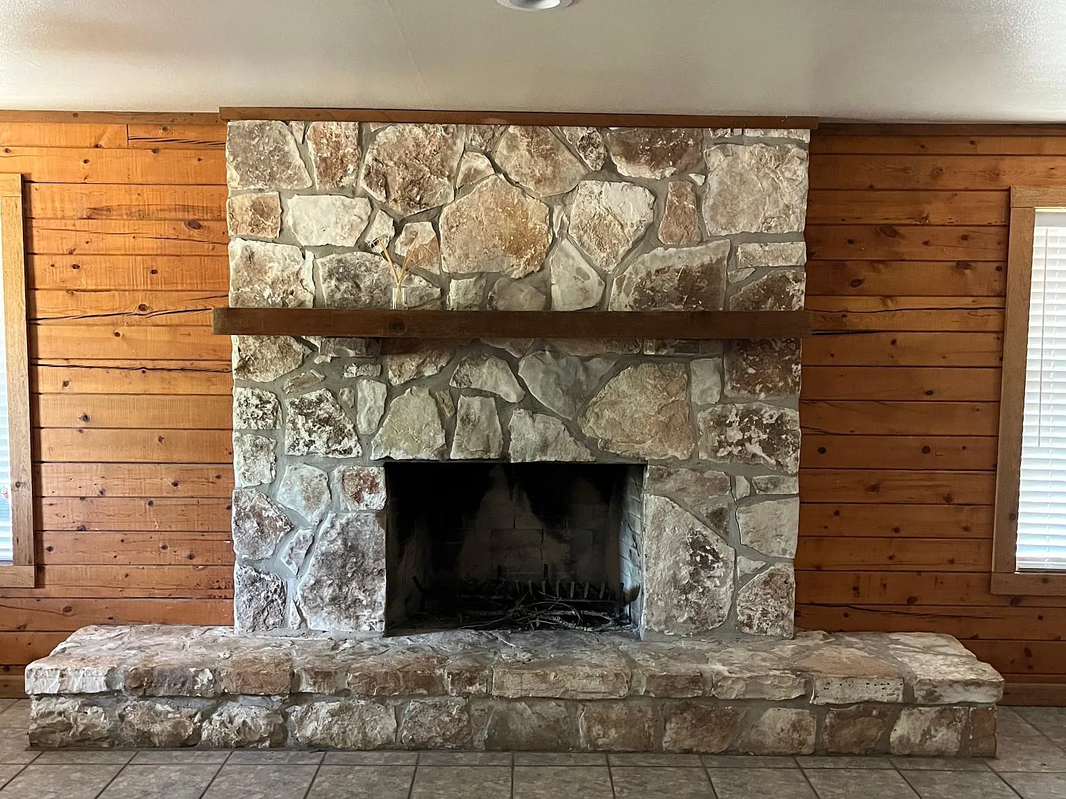 2 bed, 1200 sqft, $1,500 — Photo 3