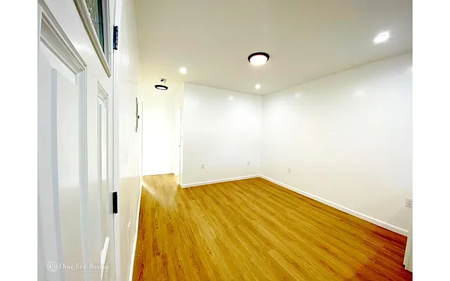 Rented by Douglas Elliman | media 78