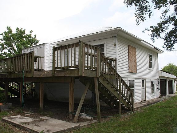 2nd image of 135 Melon Ln