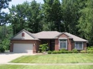 2698 Vinton Woods Dr, Wooster, OH 44691