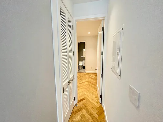 Rented by Corcoran | media 2