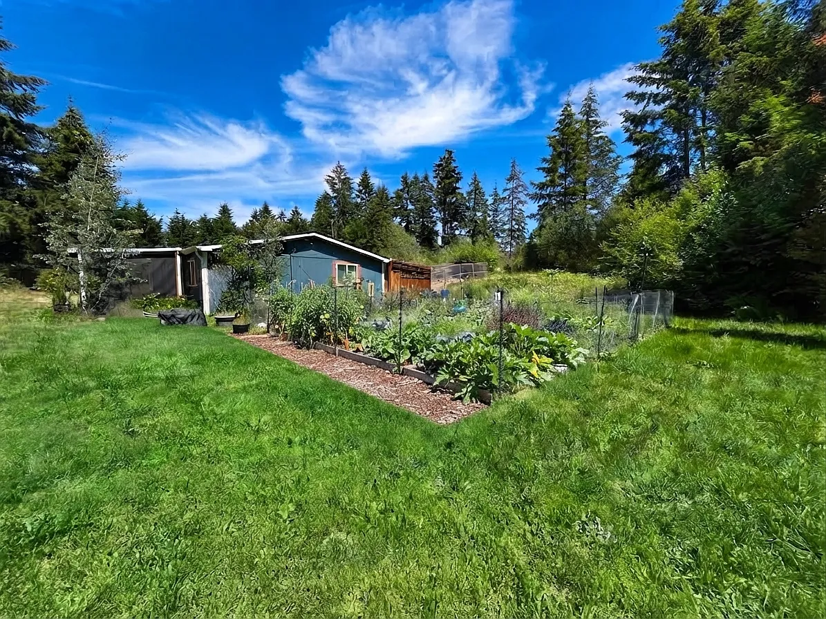 3 bed, 1656 sqft, $3,100 — Photo 1