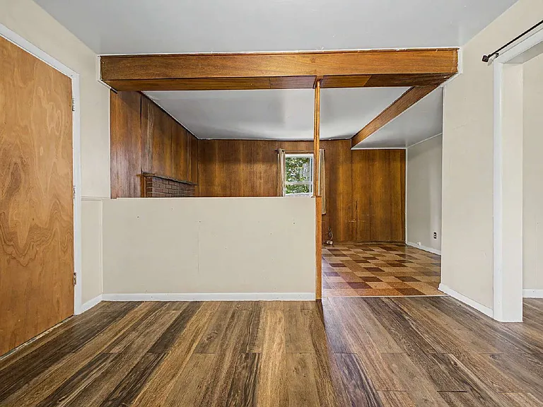 1230 S Grape St — Photo 11
