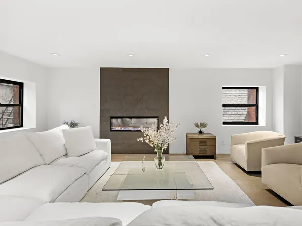205 East 16th Street image 1 of 14