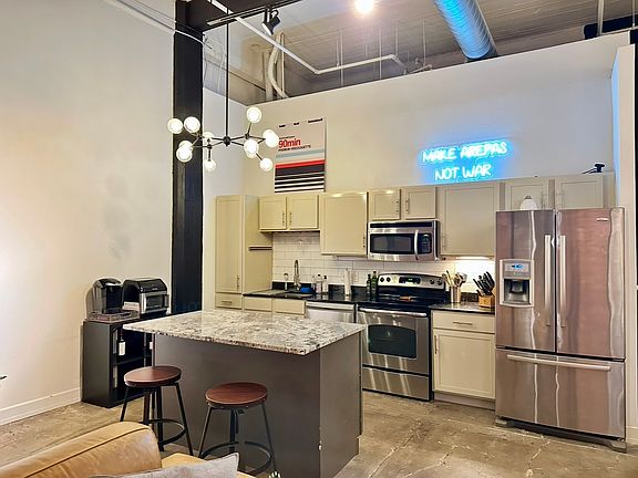 4th image of 1401 S Flores St APT 119