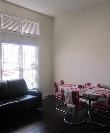 3rd image of 6654 Oakshire Ct