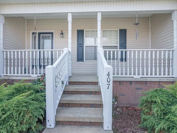 5th image of 407 Heritage Ln