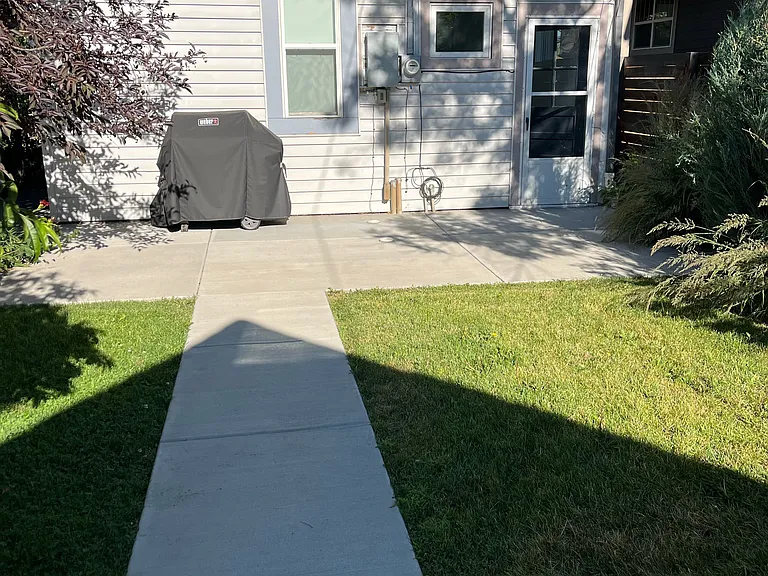 4472 Yates St — Photo 28